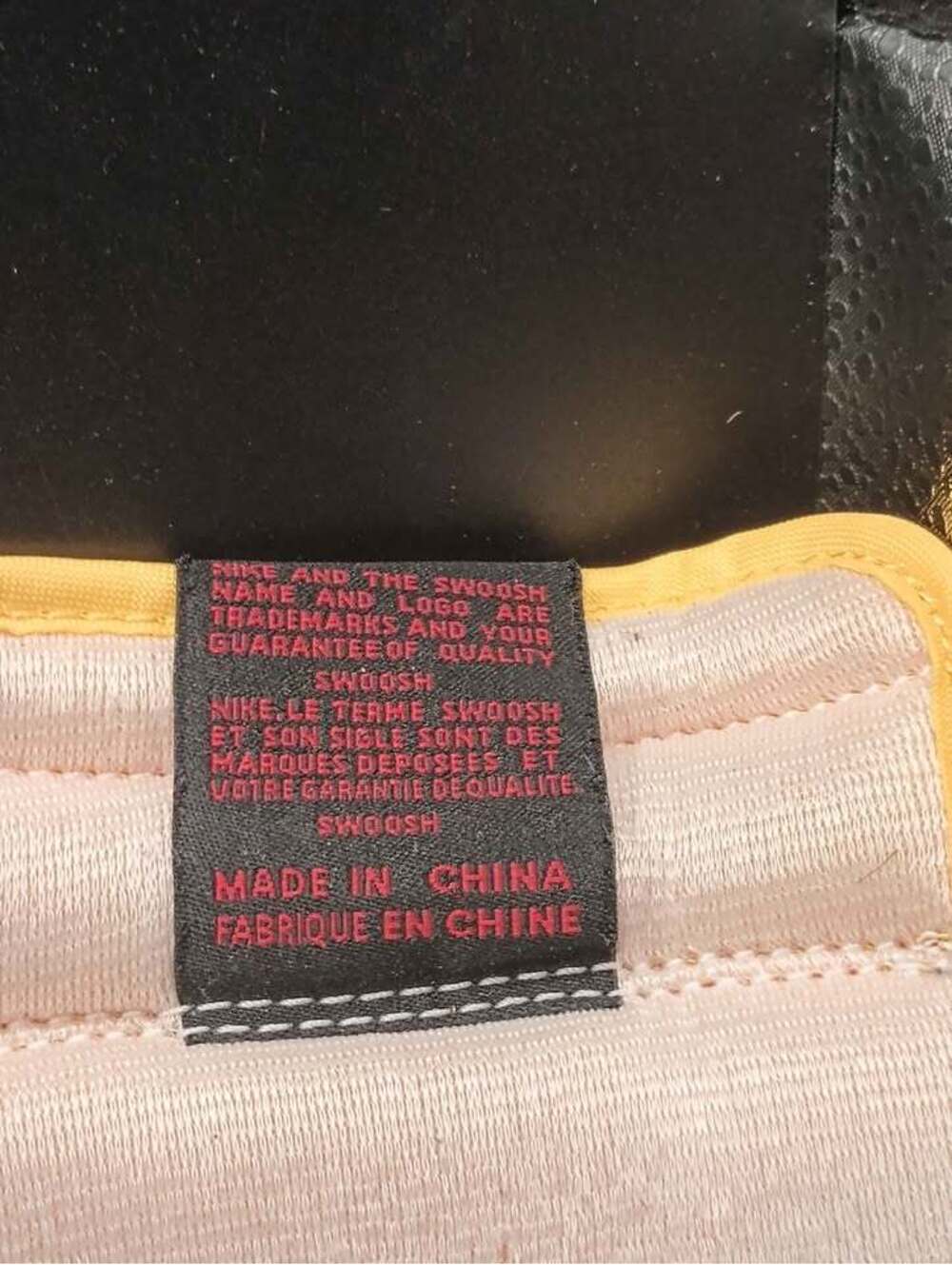 Air Jordan 1 Retro High OG 'Reverse Laney' - Picture 6 of 7